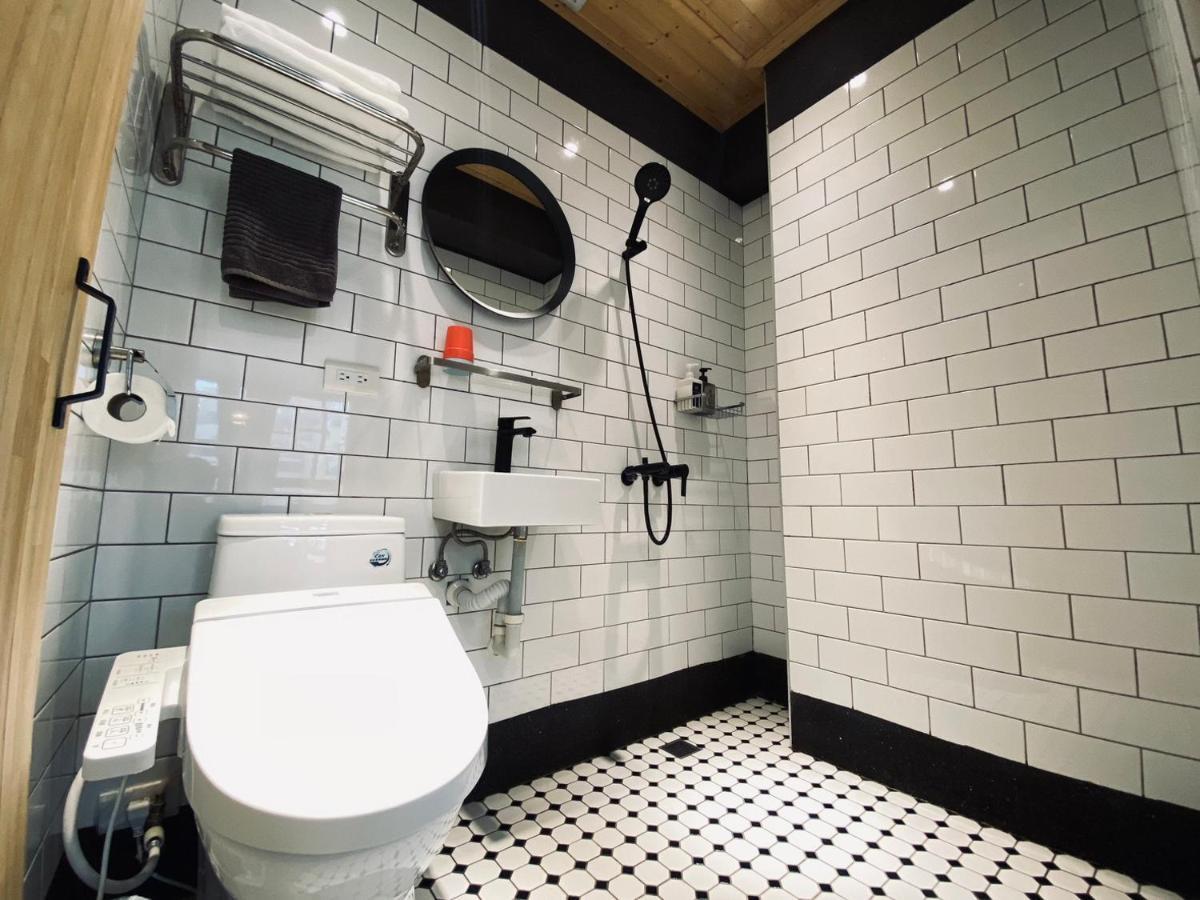 良文旅 Ryou Hotel Tainan Zewnętrze zdjęcie